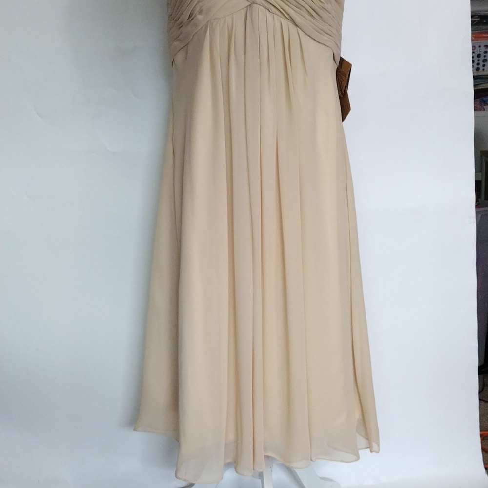 FORMAL DRESS by Light In The Box - Picture 3 of 11